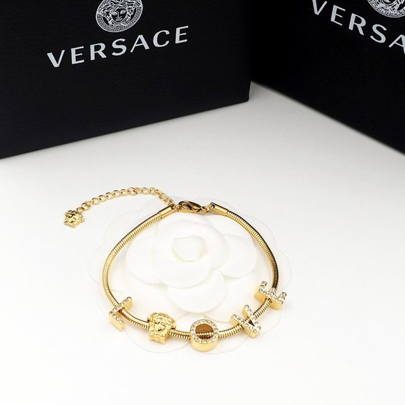 ๐โจAUTHENTICโจ๐ Versace bracelet - Picture 4 of 7